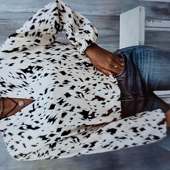 #18 V-Neck Leopard Print Blouse. NWOT - Picture 3 of 6